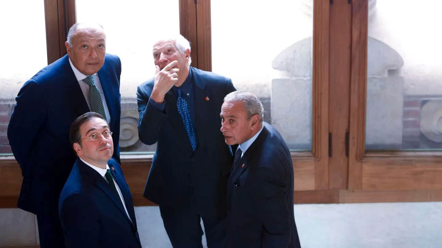 El jefe de la diplomacia europea, Josep Borrell; el ministro de Exteriores de España, José Manuel Albares; su homólogo egipcio, Sameh Shoukry; y el secretario general de la UpM, Nasser Kame. El jefe de la diplomacia europea, Josep Borrell; el ministro de Exteriores de España, José Manuel Albares; su homólogo egipcio, Sameh Shoukry; y el secretario general de la UpM, Nasser Kame.