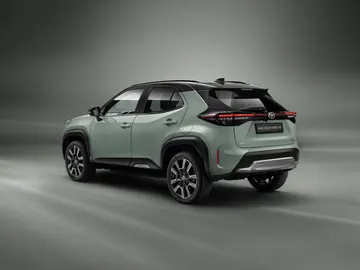 El Toyota Yaris Cross recibirá un “restyling” en 2024 con más potencia y equipamiento El Toyota Yaris Cross recibirá un “restyling” en 2024 con más potencia y equipamiento