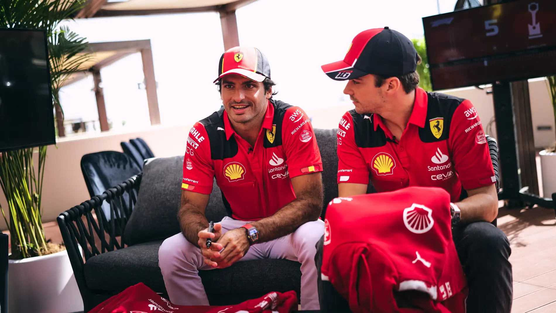 El presidente de Ferrari asegura que Carlos Sainz y Charles Leclerc &quot;se quedarán&quot;