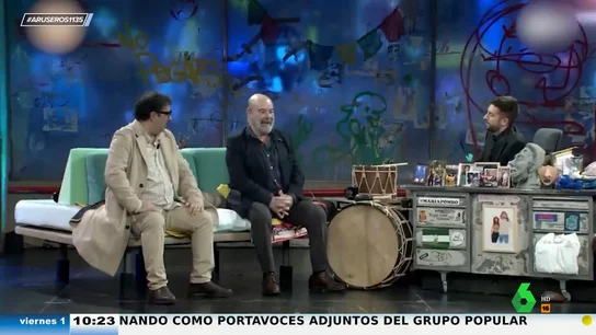 Desde el plató de Aruser@s no pueden contener la risa al ver el cómico vídeo: "Nunca he visto a Bob Esponja tan humillado". Desde el plató de Aruser@s no pueden contener la risa al ver el cómico vídeo: "Nunca he visto a Bob Esponja tan humillado".
