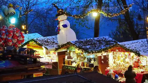 Mercadillo de Navidad de Govone, en Italia Mercadillo de Navidad de Govone, en Italia