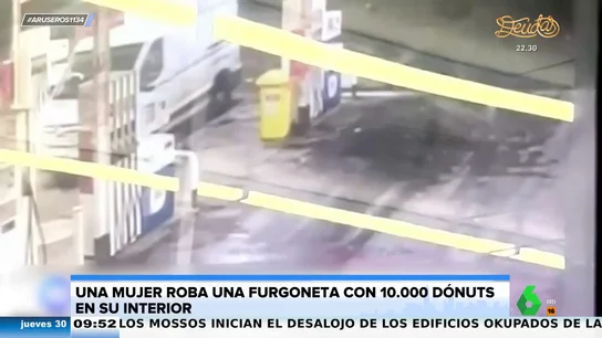 Una mujer roba una furgoneta con 10.000 dónuts dentro Una mujer roba una furgoneta con 10.000 dónuts dentro