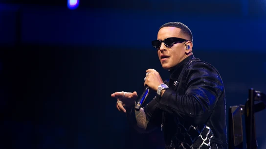 Daddy Yankee anuncia su separación con Mireddys González tras más de 20 años juntos: "Corresponde aceptar y continuar" Daddy Yankee anuncia su separación con Mireddys González tras más de 20 años juntos: "Corresponde aceptar y continuar"