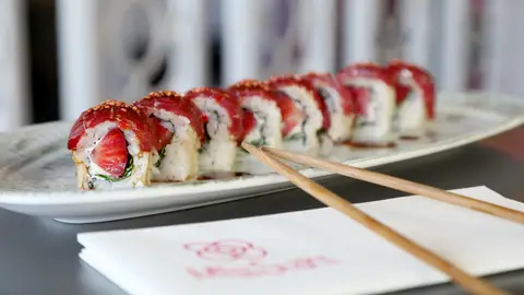 Plato de la carta de Miss Sushi Plato de la carta de Miss Sushi