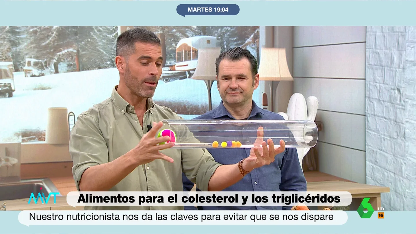 Pablo Ojeda explica cómo funciona el colesterol Pablo Ojeda visita el plató de Más Vale Tarde y, en este vídeo, explica cómo funcionan los triglicéridos, el colesterol, tanto el 'malo', como el 'bueno', y los motivos por los que es recomendable tener alto el segundo.