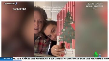 La divertida reacción de dos mujeres al darse cuenta de que su calendario de Adviento está vacío: "¿Qué timo es este?"