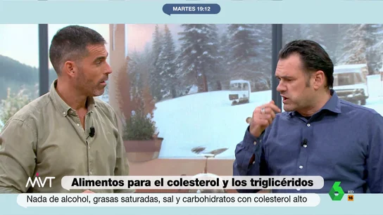 Iñaki López prueba la crema de Módena de Pablo Ojeda "Esta crema de Módena es maravillosa", alucina Iñaki López tras probar la ensalada de Pablo Ojeda con la que es posible cuidar el colesterol. La explicación del nutricionista y la reacción del presentador, en este vídeo de Más Vale Tarde.