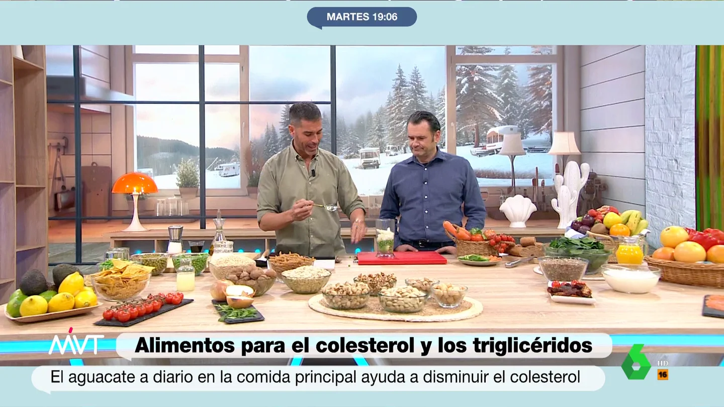MVT Ojeda prepara el guacamole de guisantes, una receta ideal para bajar el colesterol MVT Ojeda prepara el guacamole de guisantes, una receta ideal para bajar el colesterol