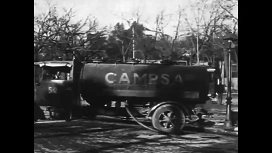 De Telefónica a Campsa: así nacieron los primeros monopolios de España en la dictadura de Primo de Rivera "Los dos grandes monopolios se inflan a ganar dinero todos", explica Rosa María Martínez Segarra, doctora en Historia, que en este vídeo de laSexta Columna analiza con otros expertos cómo afectó la dictadura de Primo de Rivera a la economía.