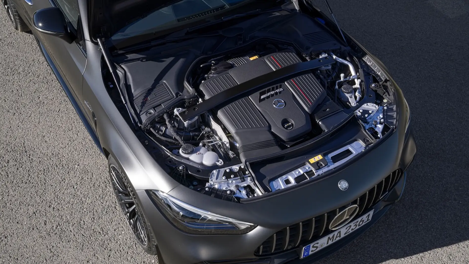 Mercedes-AMG nada a contracorriente con su último producto: un seis cilindros que deja claro que aún tienen vida por delante