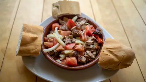 Escarapuche, ensalada típica de La Siberia extremeña Escarapuche, ensalada típica de La Siberia extremeña