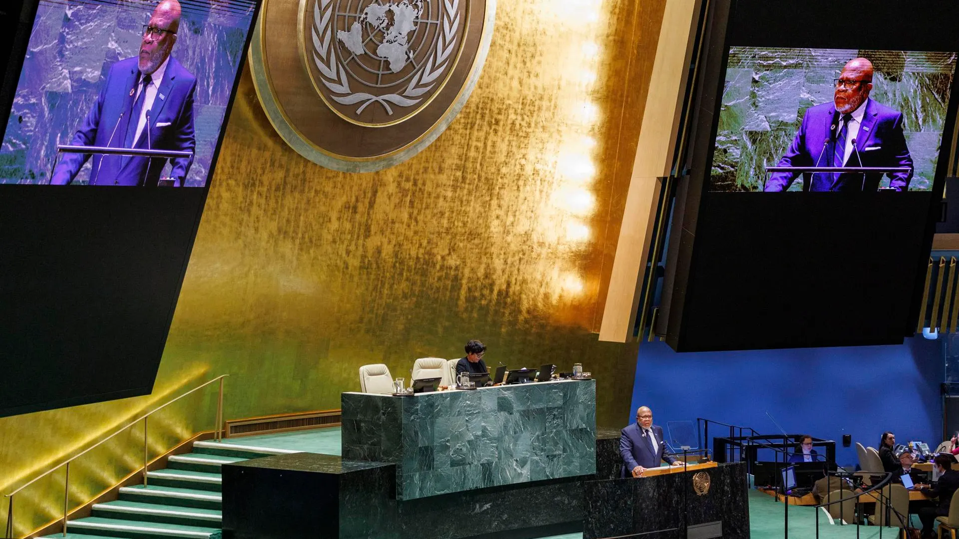 El presidente de la Asamblea General de la ONU, Dennis Francis, durante la sesión del 12 de diciembre.