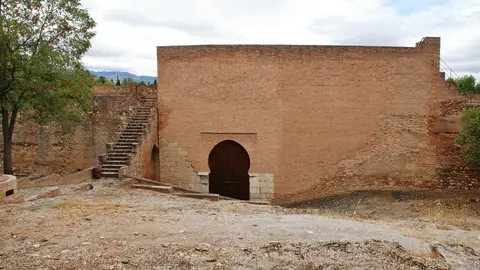 Puerta de los Siete Suelos. La Alhambra Puerta de los Siete Suelos. La Alhambra
