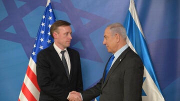 El primer ministro israelí, Benjamin Netanyahu, con el asesor de seguridad nacional de EEUU, Jake Sullivan, en Israel.