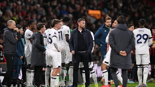Caras de preocupación en los jugadores del Luton Caras de preocupación en los jugadores del Luton