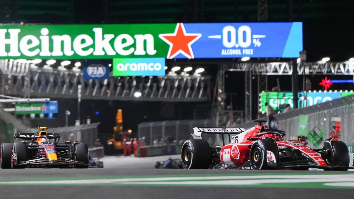 Charles Leclerc, por delante de Sergio Pérez en Las Vegas