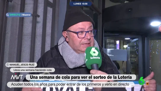 La historia de Jesús, el hombre que lleva diez días haciendo cola para ver la Lotería de Navidad: "Lo hago por mis padres" La historia de Jesús, el hombre que lleva diez días haciendo cola para ver la Lotería de Navidad: "Lo hago por mis padres"