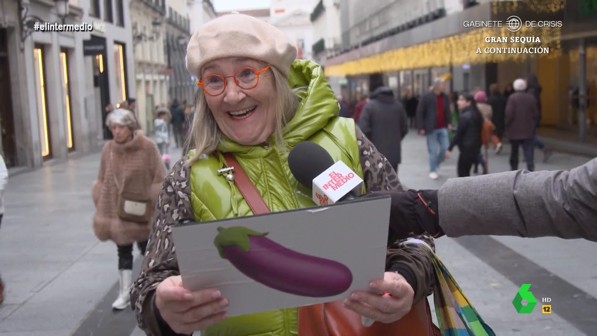 La divertida contestación de una señora al emoji de la berenjena: "Ay, no la uso pero me encanta"