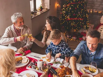 Comida familiar navideña Comida familiar navideña