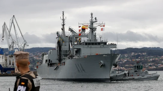 El buque 'Patiño' buque de apoyo logístico de la armada española regresa a su base en Ferrol El buque 'Patiño' buque de apoyo logístico de la armada española regresa a su base en Ferrol