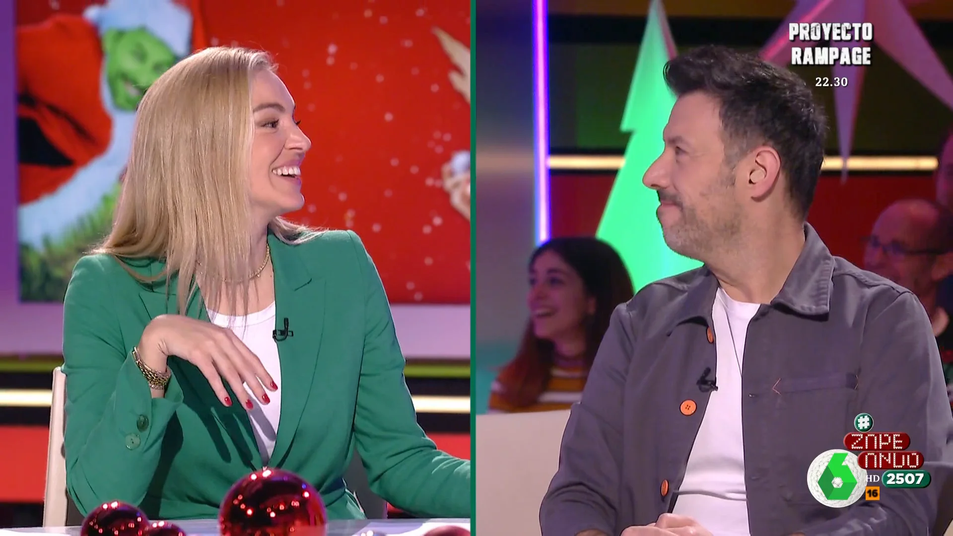Las probabilidades de que toque la Lotería de Navidad, el dinero del décimo o los premios, así como que los boletos premiados sin cobrar acaben en Hacienda son algunos de los argumentos de este 'intenso' debate en Zapeando.