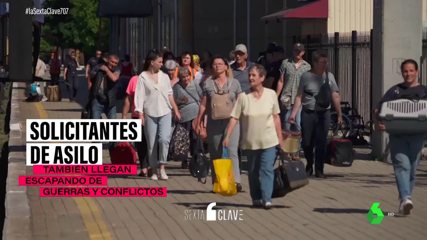 El perfil promedio del migrante en España: la mayoría llega en avión y huyen de las guerras, torturas, discriminación o amenazas buscando asilo El perfil promedio del migrante en España: la mayoría llega en avión y huyen de las guerras, torturas, discriminación o amenazas buscando asilo