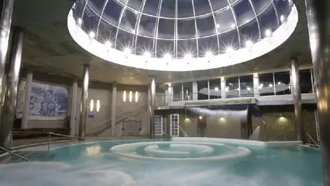 Palacio del Agua en el Balneario de Mondariz Palacio del Agua en el Balneario de Mondariz