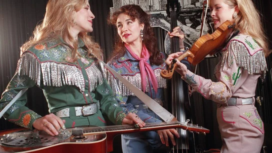 Muere en un accidente la cantante Laura Lynch, fundadora del grupo The Chicks Muere en un accidente la cantante Laura Lynch, fundadora del grupo The Chicks