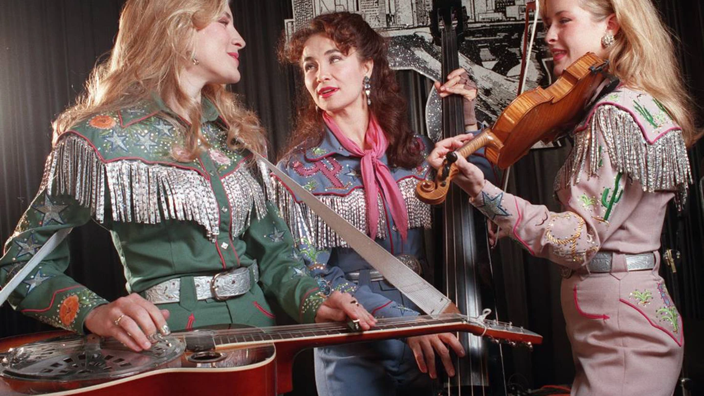 Muere en un accidente la cantante Laura Lynch, fundadora del grupo The Chicks Muere en un accidente la cantante Laura Lynch, fundadora del grupo The Chicks