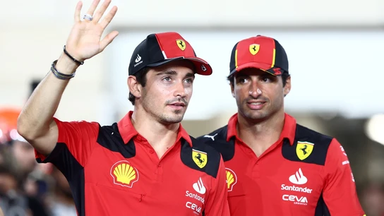 Charles Leclerc, con Carlos Sainz Charles Leclerc, con Carlos Sainz