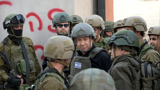 Netanyahu, en las inmediaciones de Gaza Netanyahu, en las inmediaciones de Gaza