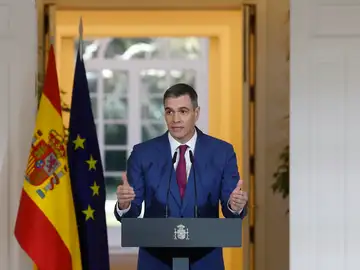 El presidente del gobierno, Pedro Sánchez, en el palacio de la Moncloa en Madrid. 