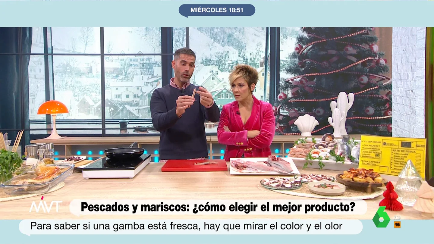 Pablo Ojeda explica cómo distinguir el pescado y marisco fresco del descongelado en el mercado Pablo Ojeda explica cómo distinguir el pescado y marisco fresco del descongelado en el mercado