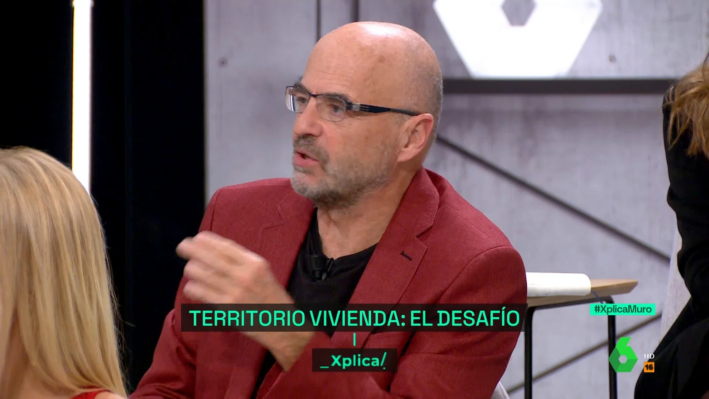 XPLICA Javier Díaz-Giménez: "A 5km de la Puerta del Sol hay lechugas plantadas. Es un disparate" XPLICA Javier Díaz-Giménez: "A 5km de la Puerta del Sol hay lechugas plantadas. Es un disparate"