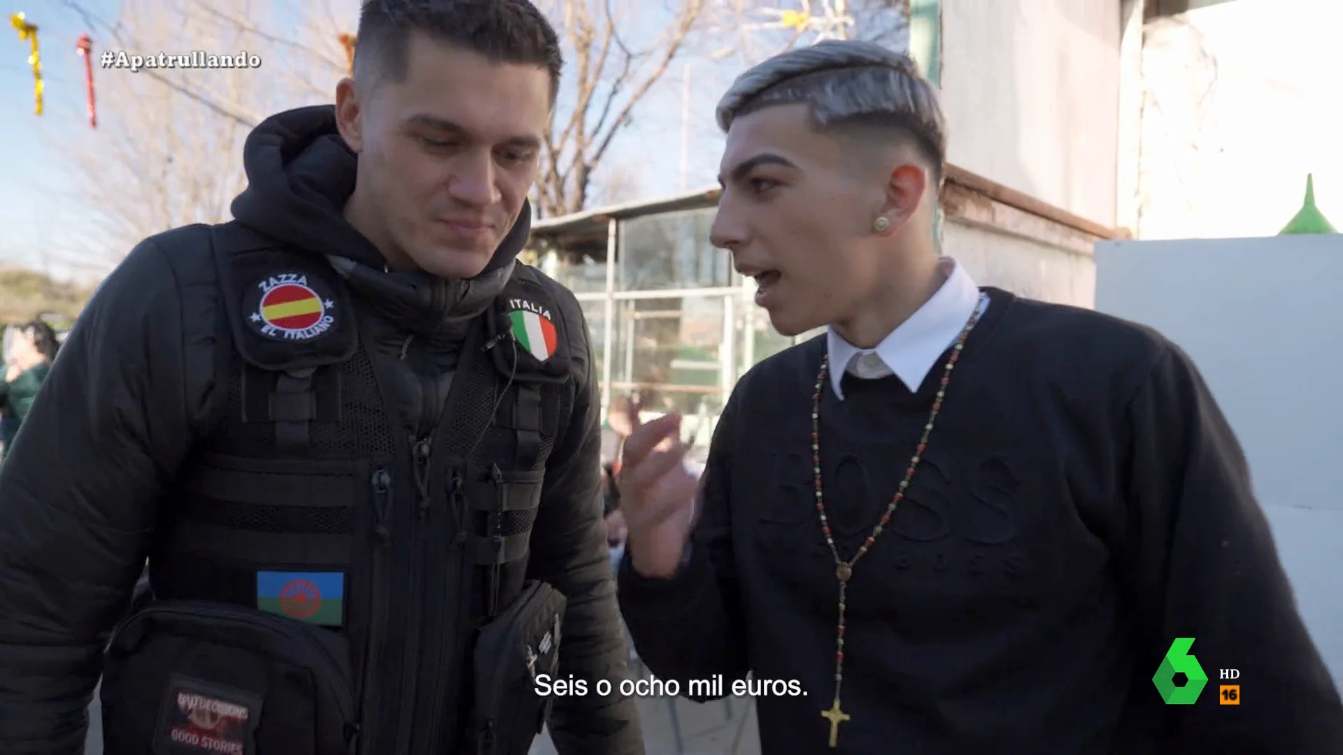 “Cada familia se puede gastar hasta 8.000”: la respuesta de un joven de la Cañada Real a Zazza sobre el coste de sus altavoces “Cada familia se puede gastar hasta 8.000”: la respuesta de un joven de la Cañada Real a Zazza sobre el coste de sus altavoces