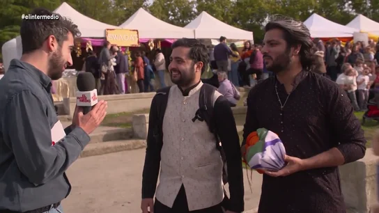 Isma Juárez, cuando le explican que en India hay 20 lenguas oficiales: "Aquí tenemos cuatro y hay unos jaleos que flipas" Isma Juárez, cuando le explican que en India hay 20 lenguas oficiales: "Aquí tenemos cuatro y hay unos jaleos que flipas"