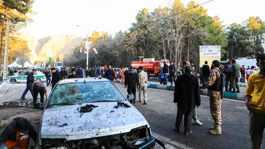 Varias explosiones matan a más de 100 personas en Irán Varias explosiones matan a más de 100 personas en Irán