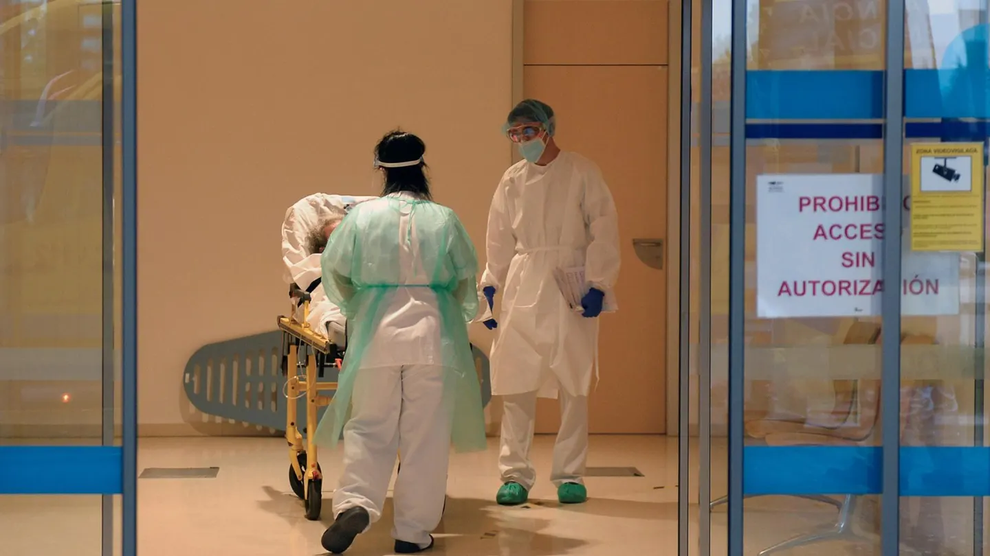 La gripe A tensiona las urgencias hospitalarias La gripe A tensiona las urgencias hospitalarias