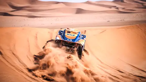 Brillante arranque de Laia Sanz y del astara Team Brillante arranque de Laia Sanz y del astara Team