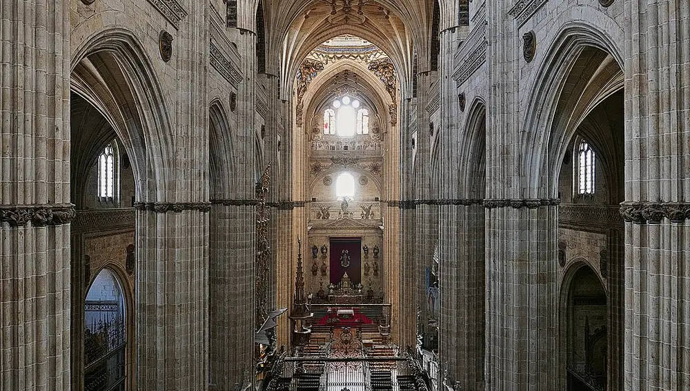 Interior de la Catedral de la Asunción de la Virgen de Salamanca