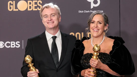 'Oppenheimer' triunfa en unos Globos de Oro que olvidan a 'Barbie' 'Oppenheimer' triunfa en unos Globos de Oro que olvidan a 'Barbie'