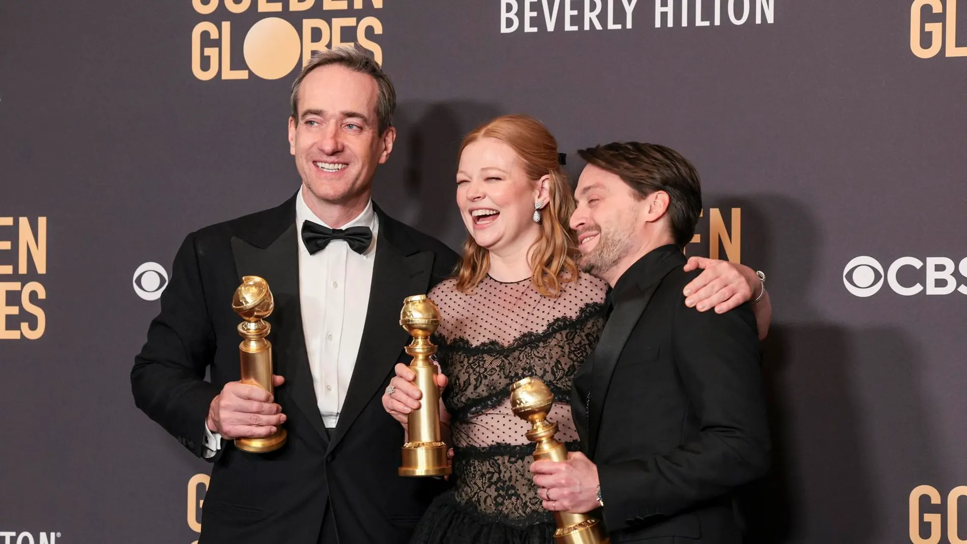 Matthew Macfadyen, Sarah Snook y Kieran Culkin, ganadores del Globo de Oro en 2024 por &#39;Succession&#39;.