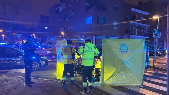 Muere una mujer tras recibir varios disparos en plena calle en Puente de Vallecas (Madrid) Muere una mujer tras recibir varios disparos en plena calle en Puente de Vallecas (Madrid)