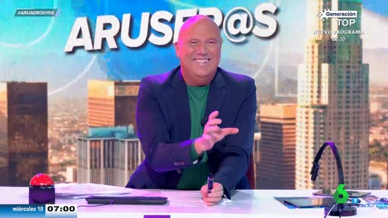 El ataque de risa de Alfonso Arús mientras presenta a su 'nuevo colaborador': así es Ratblú, el tertuliano inesperado El ataque de risa de Alfonso Arús mientras presenta a su 'nuevo colaborador': así es Ratblú, el tertuliano inesperado