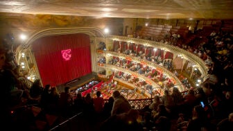  Imagen del Gran Teatro Falla (C&aacute;diz) durante el Concurso Oficial de Agrupaciones Carnavalescas (COAC) de 2024. 