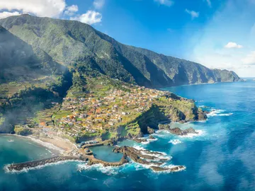 Pueblo de Seixal de la costa norte, Madeira Pueblo de Seixal de la costa norte, Madeira
