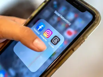 Instagram y Facebook aplicarán por defecto su configuración más restrictiva a menores Instagram y Facebook aplicarán por defecto su configuración más restrictiva a menores