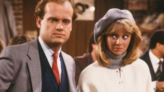 Kelsey Grammer como Frasier Crane y Shelley Long como Diane Chambers en 'Cheers'.