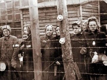Mujeres prisioneras en Ravensbrück