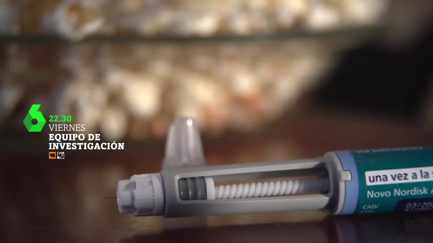 Hoy en Equipo de Investigación, Gloria Serra analiza las luces y sombras del Ozempic, la 'droga de Hollywood' En su nuevo reportaje, 'Equipo de Investigación' pone el foco en el Ozempic, un fármaco para tratar la diabetes que ha desatado una auténtica fiebre por su capacidad para acabar con la obesidad. Esta noche a las 22:30 horas, en laSexta.